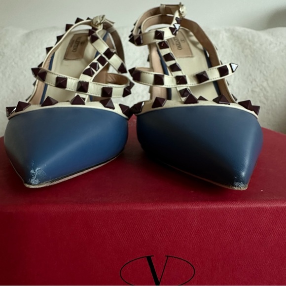 Valentino Garavani Rockstud Ankle Strap Pump in Blue and Burgundy Size 39.5 EU - Picture 12 of 16